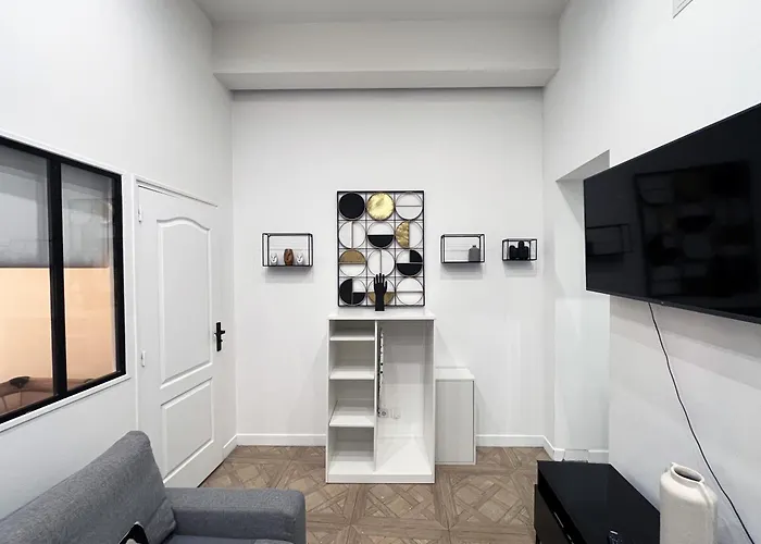 Urban Flat 66 - Pretty 3 Bedroom In Paris