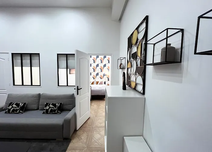 Apartamento Urban Flat 66 - Pretty 3 Bedroom In *