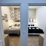 Urban Flat 66 - Pretty 3 Bedroom In